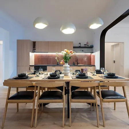 Downtown Is My Place - 4br - Balcony