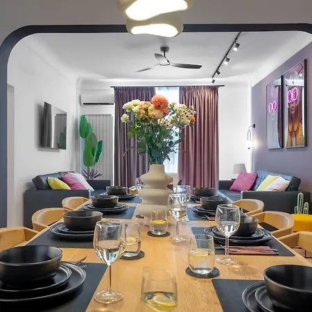 Downtown Is My Place - 4br - Balcony Βουκουρέστι
