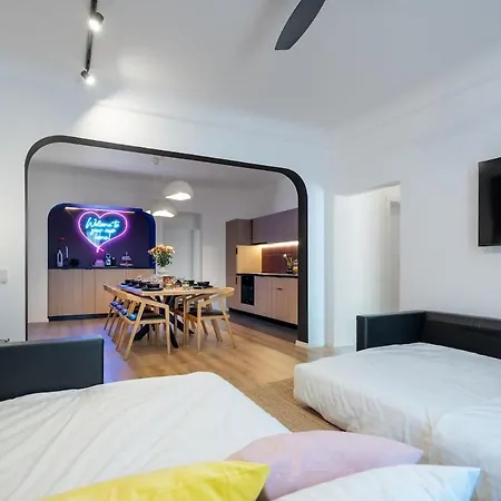 Appartement Downtown Is My Place - 4br - Balcony Boekarest