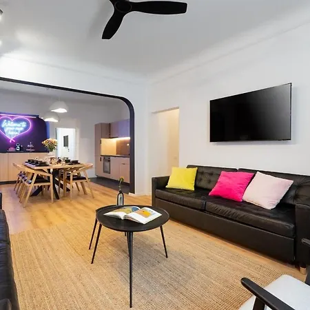 Downtown Is My Place - 4br - Balcony Βουκουρέστι