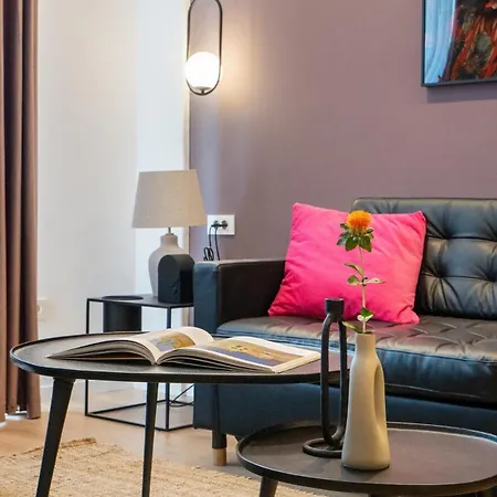 Downtown Is My Place - 4br - Balcony Βουκουρέστι