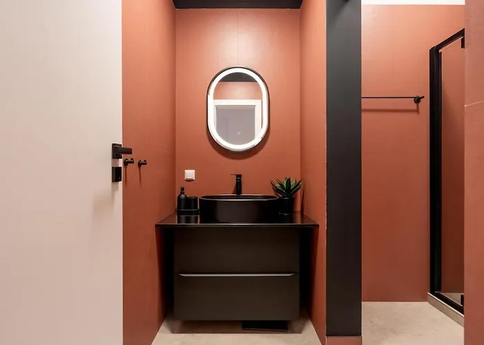 Апартаменти Downtown Is My Place - 4br - Balcony