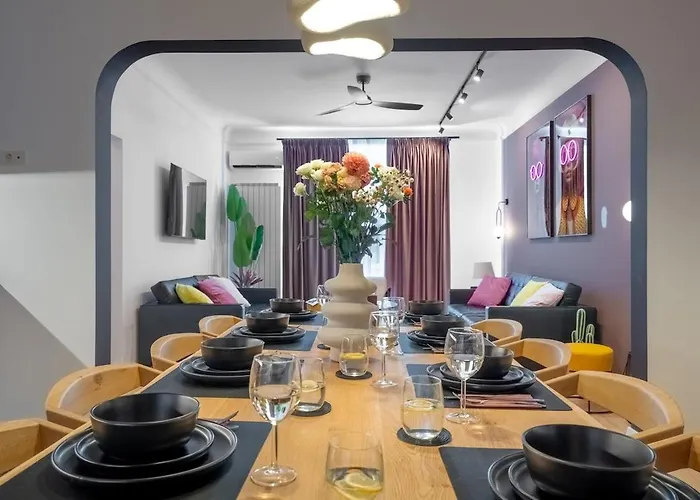 Downtown Is My Place - 4br - Balcony Bukurešť