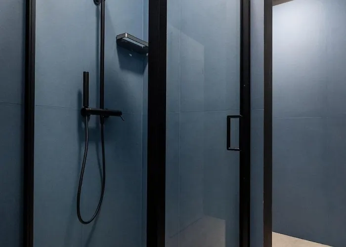 Апартаменти Downtown Is My Place - 4br - Balcony *