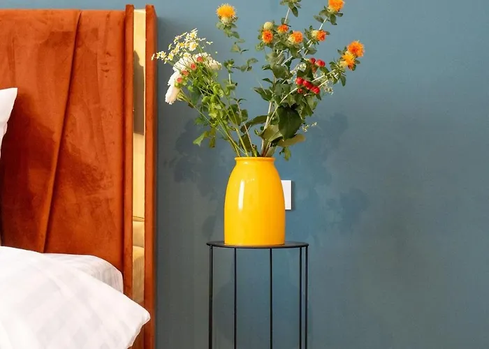 Апартаменти Downtown Is My Place - 4br - Balcony