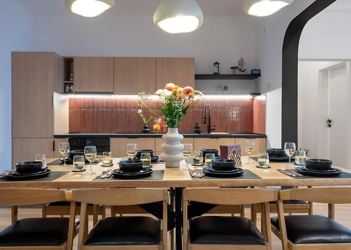 Downtown Is My Place - 4br - Balcony Апартаменти