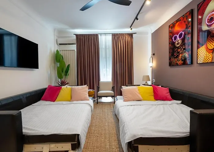 Downtown Is My Place - 4br - Balcony Апартаменти *