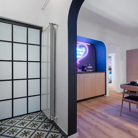 Downtown Is My Place - 4br - Balcony * Bukarest
