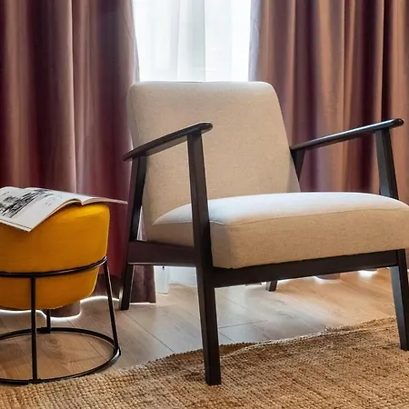 Apartman Downtown Is My Place - 4br - Balcony Bukarest