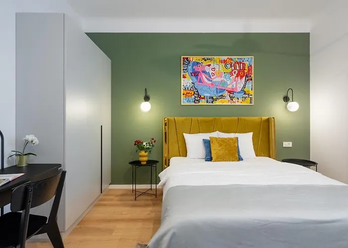 Downtown Is My Place - 4br - Balcony * Bukarest
