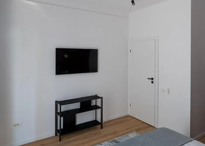 Downtown Is My Place - 4br - Balcony * Bukarest