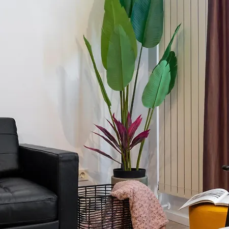 Downtown Is My Place - 4br - Balcony דירה בוקרשט